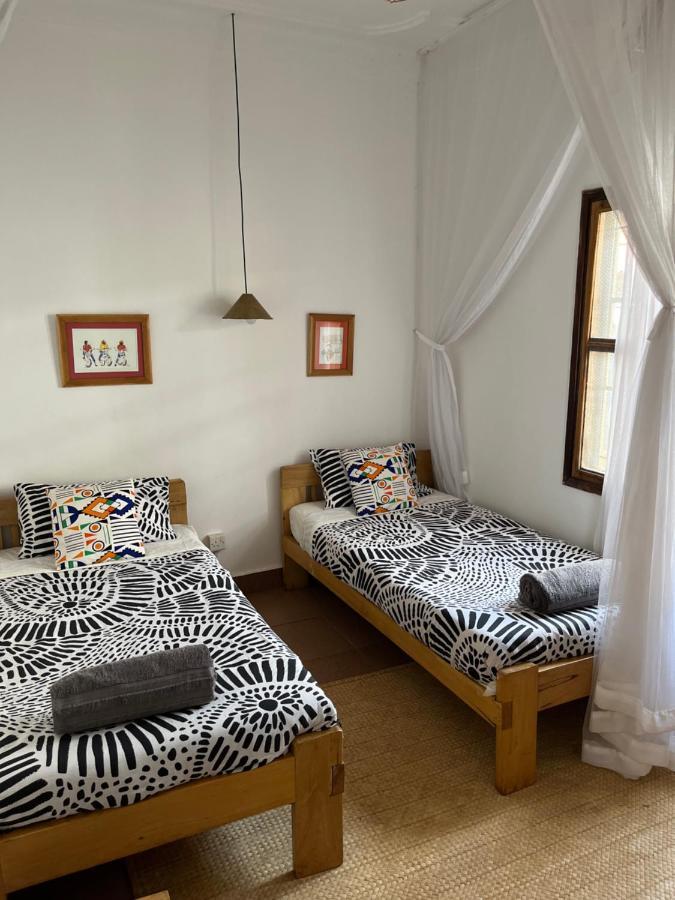 30 Wilson Bed & Breakfast จินจา ภายนอก รูปภาพ